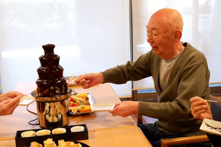 「これ毎日やってくれないかな」とお隣の方と談笑しながら楽しまれていました。